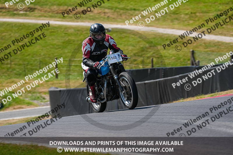 cadwell park;cadwell park photographs;cadwell trackday photographs;enduro digital images;event digital images;eventdigitalimages;peter wileman photography;racing digital images;trackday digital images;trackday photos